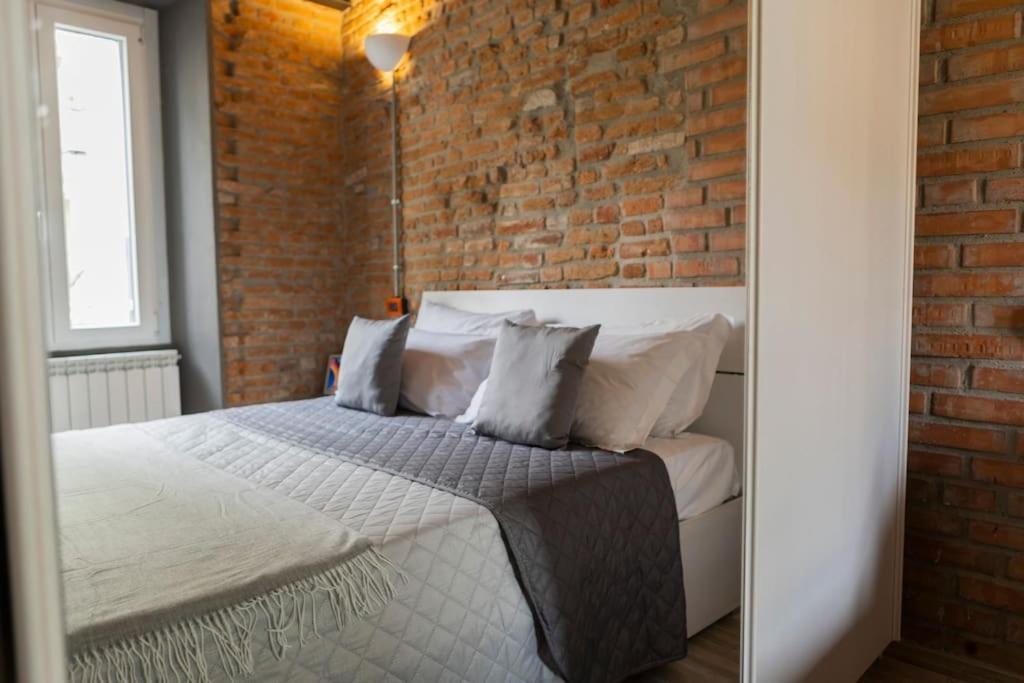Canonica Brick Apartment Milão Exterior foto